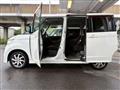 2010 Nissan ROOX