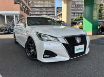 2016 Toyota Crown Hybrid