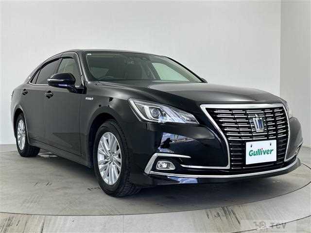 2017 Toyota Crown Hybrid