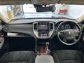 2017 Toyota Crown Hybrid