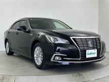 2017 Toyota Crown Hybrid