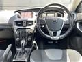 2017 Volvo V40
