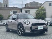 2022 BMW MINI