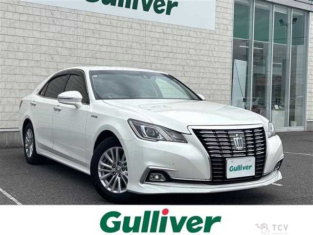 2017 Toyota Crown Hybrid