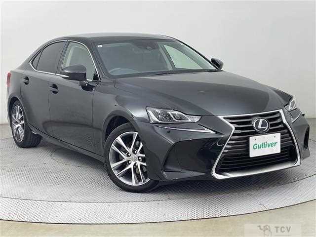 2017 Lexus IS