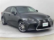 2017 Lexus IS