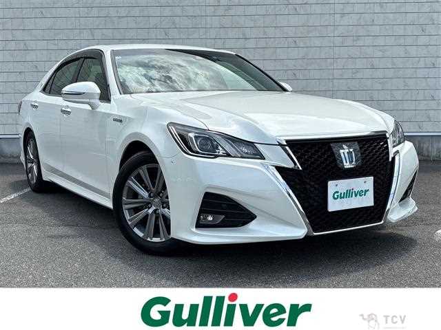 2017 Toyota Crown Hybrid