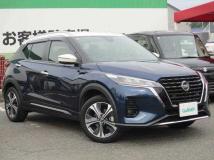 2022 Nissan KIX