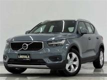 2022 Volvo XC40