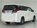 2016 Toyota Alphard Hybrid