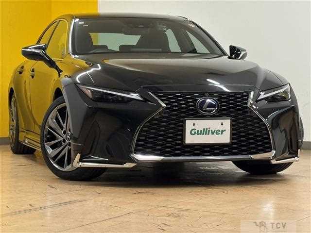 2021 Lexus IS