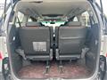 2013 Toyota Alphard