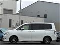 2011 Toyota Voxy