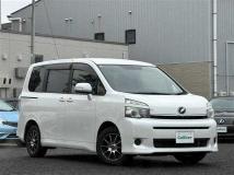 2011 Toyota Voxy