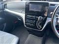 2016 Toyota Estima