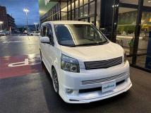 2007 Toyota Voxy