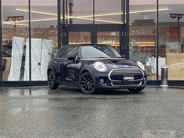 2021 BMW MINI