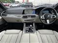 2022 BMW X7