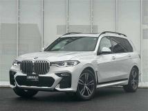 2022 BMW X7