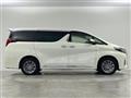 2020 Toyota Alphard Hybrid
