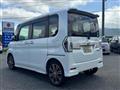 2016 Daihatsu Tanto