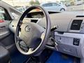 2005 Toyota Voxy
