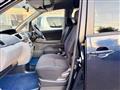 2005 Toyota Voxy