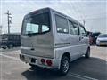 2010 Nissan Clipper Van
