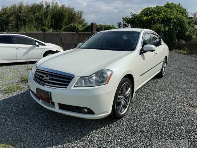 2005 Nissan Fuga