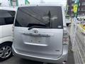 2013 Toyota Voxy