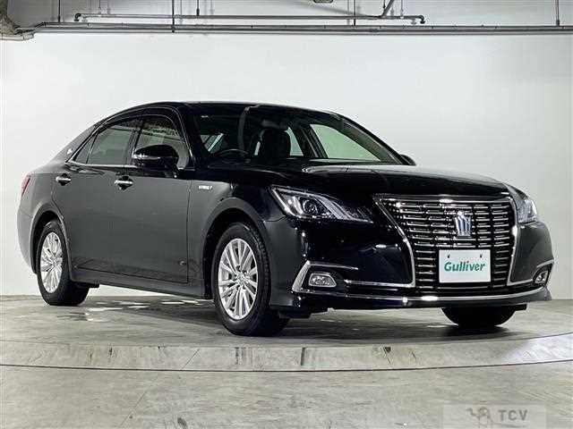 2015 Toyota Crown Hybrid