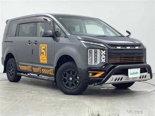 2019 Mitsubishi Delica D5