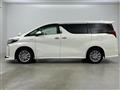 2019 Toyota Alphard Hybrid