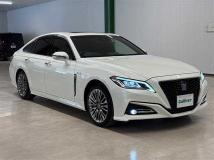 2019 Toyota Crown Hybrid