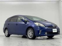 2011 Toyota PRIUS α