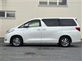 2013 Toyota Alphard Hybrid