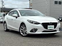 2014 Mazda Axela