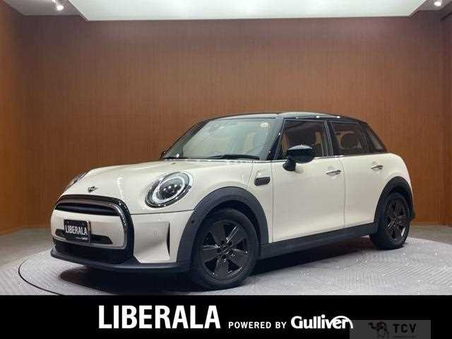 2022 BMW MINI