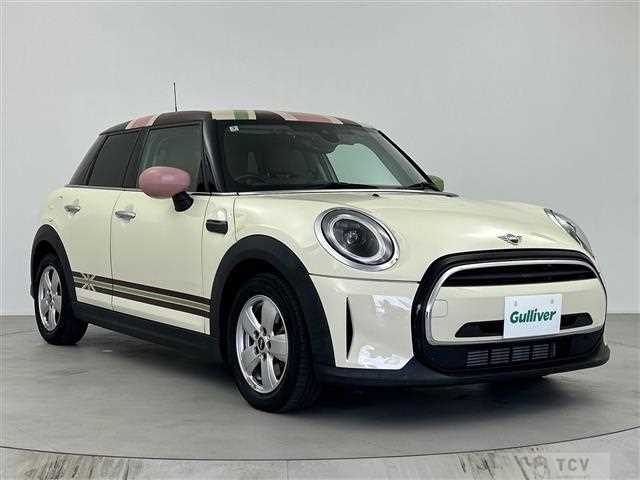 2022 BMW MINI