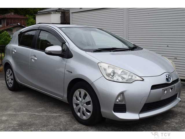 2013 Toyota AQUA
