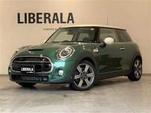 2020 BMW MINI