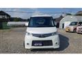 2011 Nissan ROOX