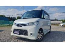 2011 Nissan ROOX