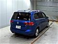 2017 Volkswagen Golf Touran