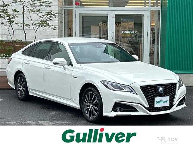 2019 Toyota Crown Hybrid