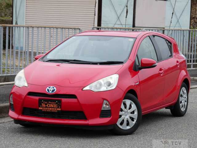 2013 Toyota AQUA