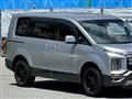 2019 Mitsubishi Delica D5