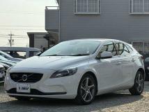 2015 Volvo V40