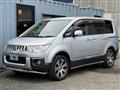 2009 Mitsubishi Delica D5