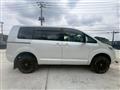 2019 Mitsubishi Delica D5